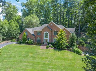 548 Grandview Dr, Troutville, VA 24175