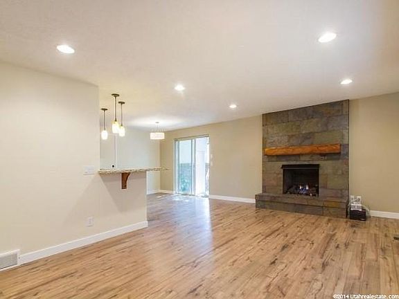 4th image of 9614 S Kilmuir Cir