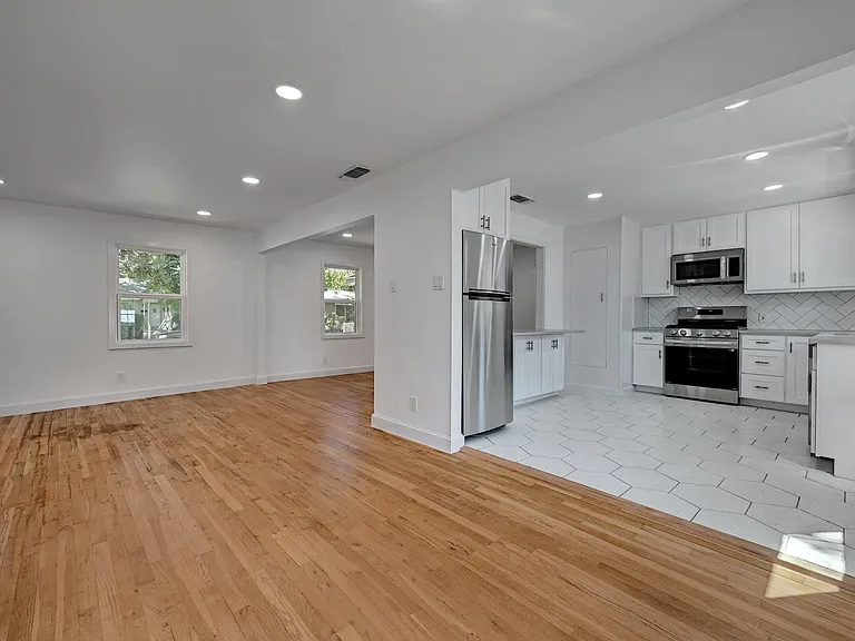 203 Nelray Blvd — Photo 7