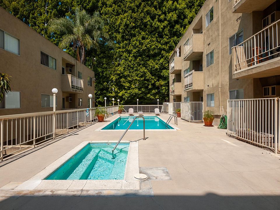 1st image of 1011 Palm Ave APT 111