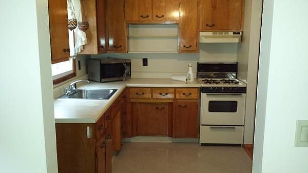 1st image of 47 Bedford Ave