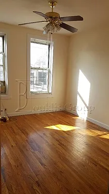 Rented by Bouklis Group | media 8