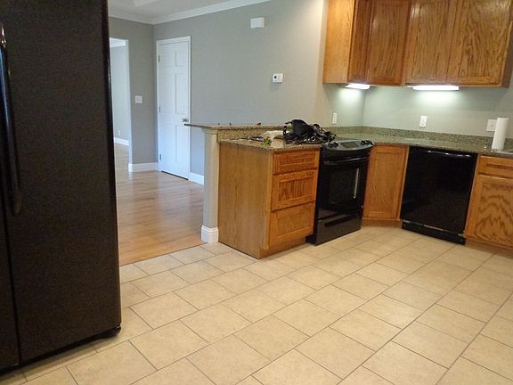 View entering from kitchen door