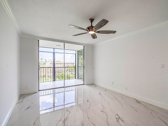 4th image of 6795 Huntington Lane #406