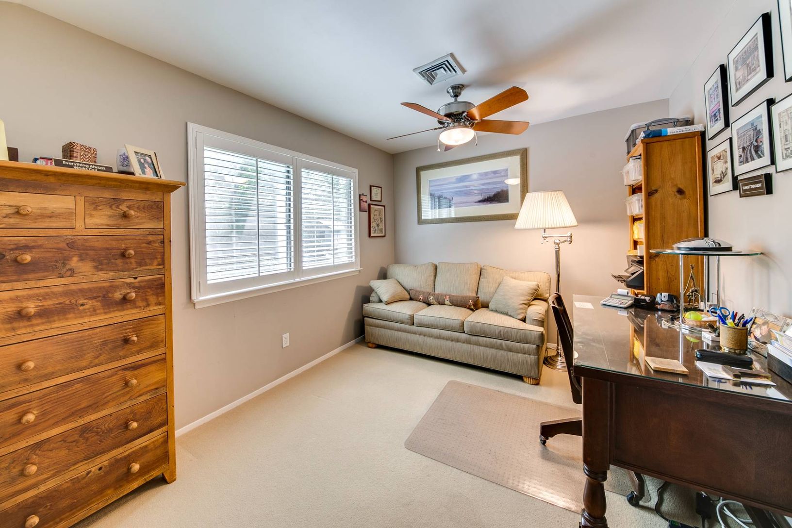  GUEST BEDROOM / OFFICE