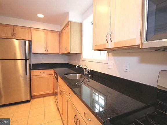 2nd image of 229 N Thomas St Unit 301