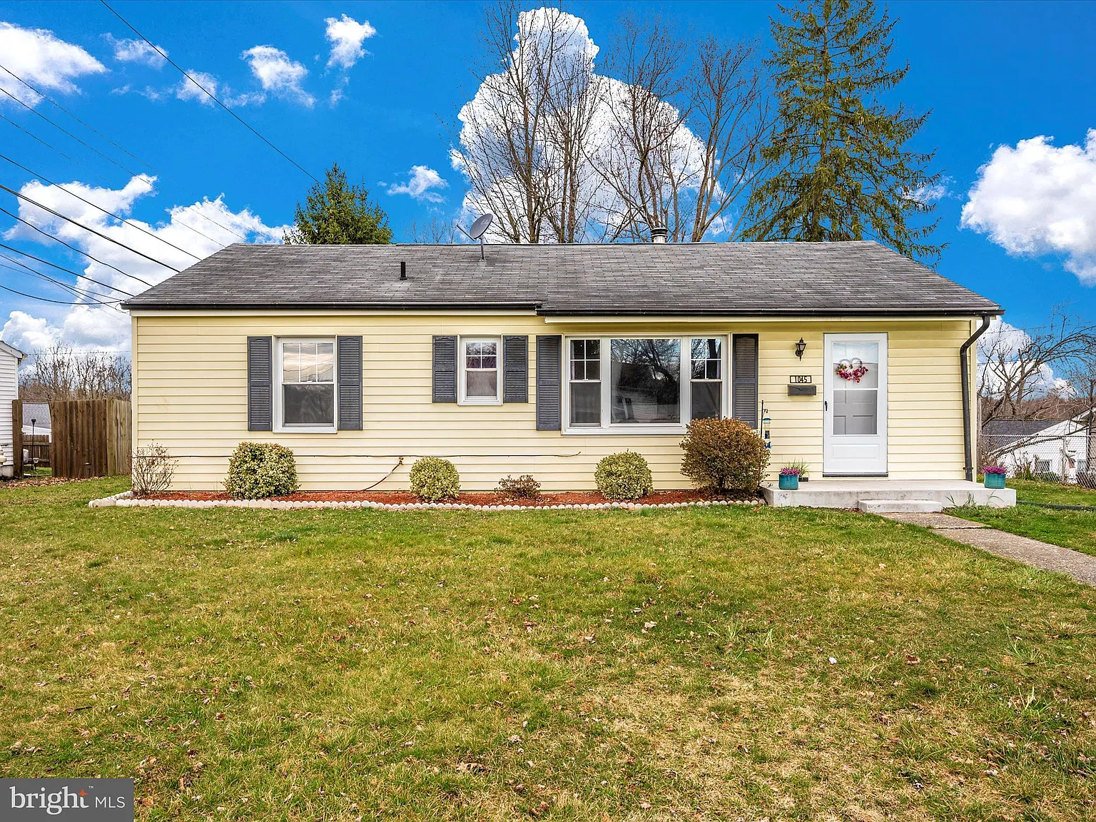 1045 Glenwood Ave photo 1