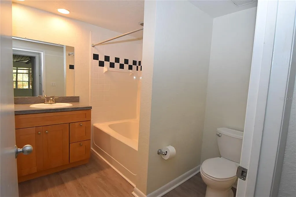 1 bed, 1.0 bath, 789 sqft, $1,750 — Photo 4