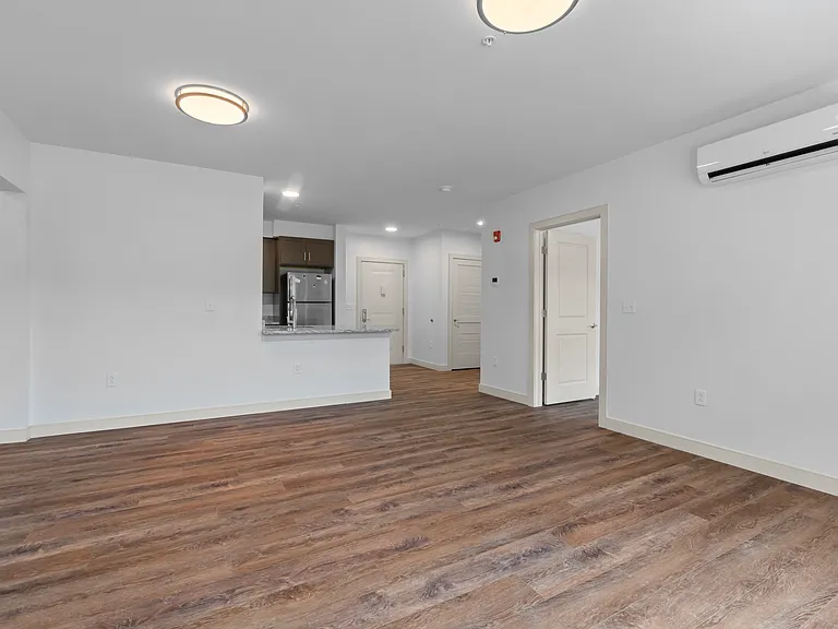 The Residences at the Kestrel — Photo 31