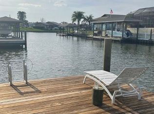 9 Charles Ct, Palm Coast, FL 32137