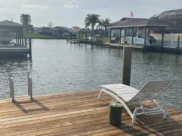 9 Charles Ct, Palm Coast, FL 32137