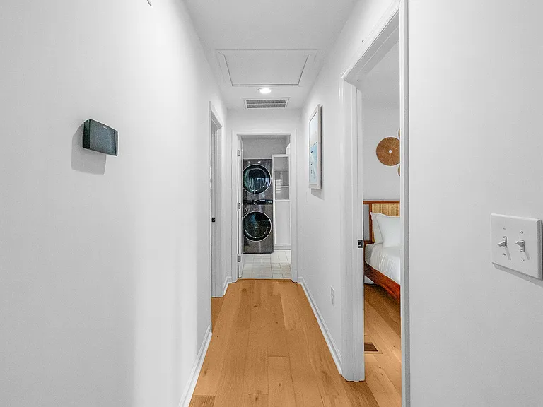 1330 Dean St — Photo 9