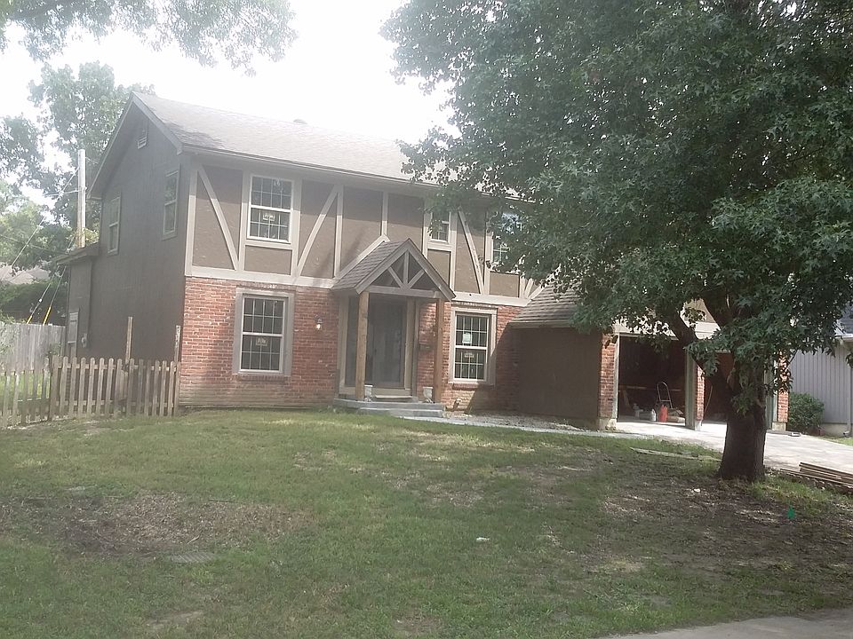 1st image of 9824 W 101st St