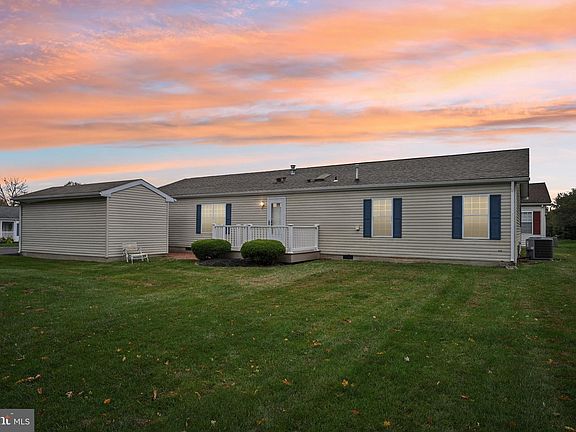 2nd image of 1099 Jfk Dr