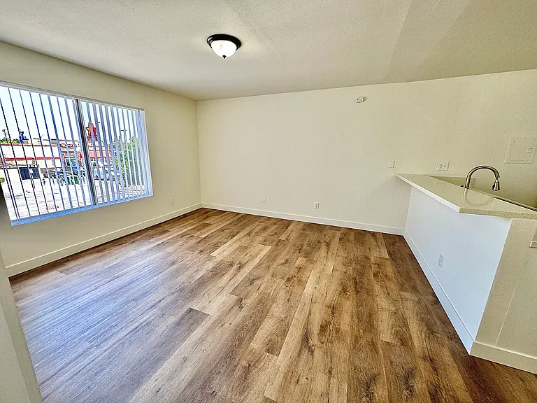 11726 Lemay St #19 — Photo 8