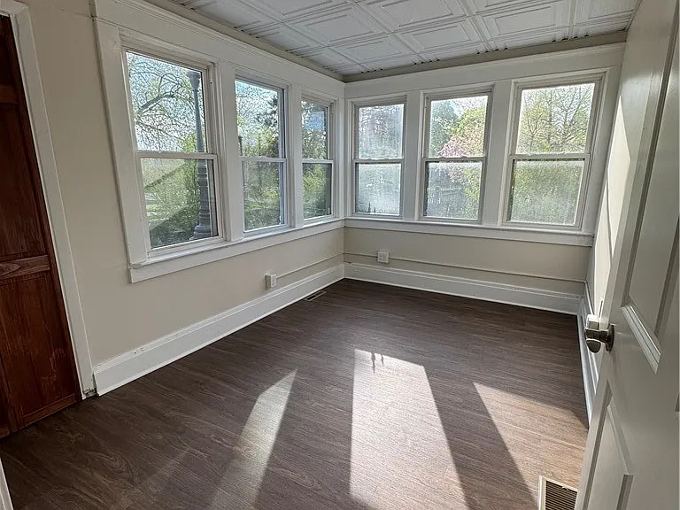 2 Agassiz Cir #A — Photo 12