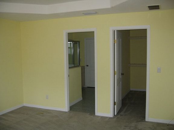 2nd image of 6 Bunker Ln