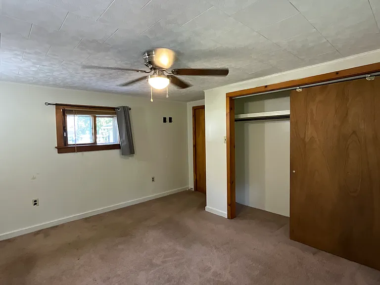 1024 Delaware Dr — Photo 7