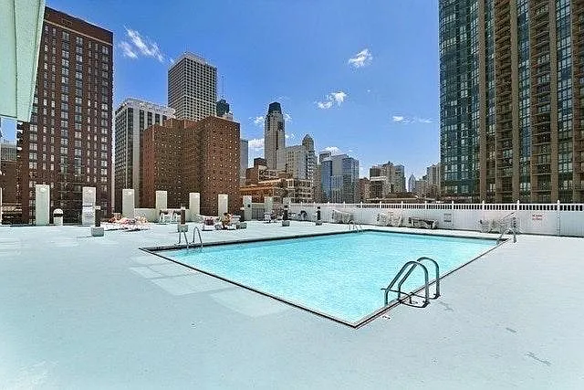 Pool/Sundeck