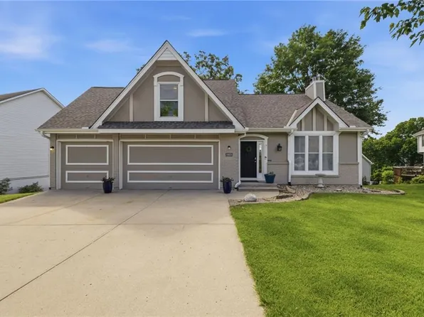 5823 N Mayview Ave, Kansas City, MO 64151