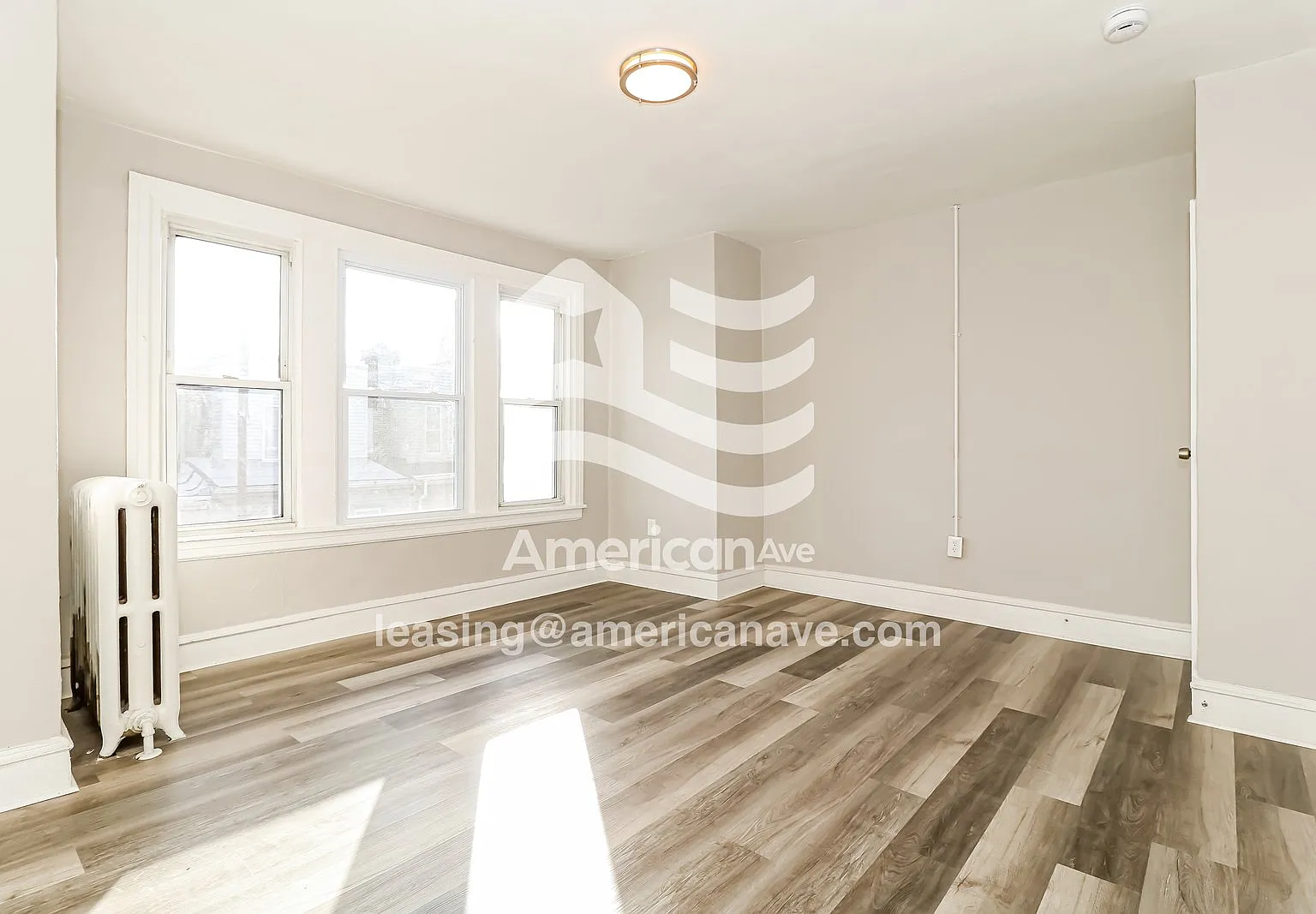 3 bed, 1.0 bath, 1366 sqft, $1,570 — Photo 4