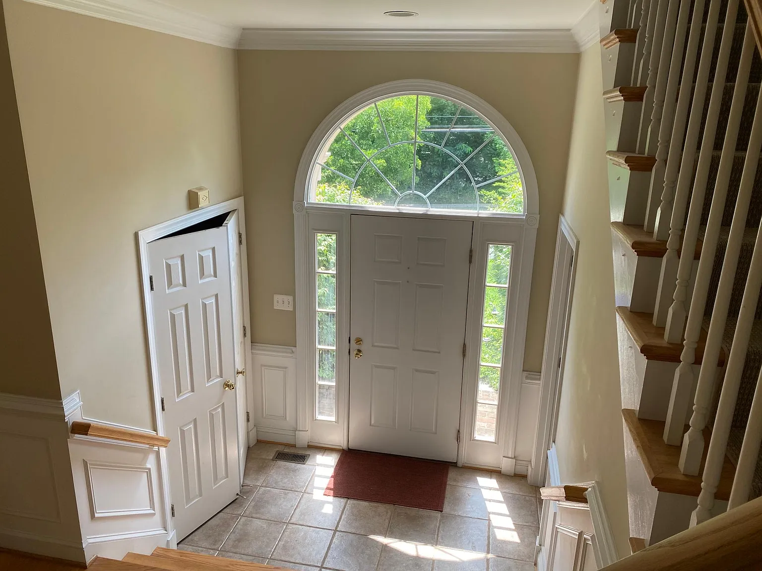 4 bed, 4.5 bath, 3606 sqft, $7,200 — Photo 1