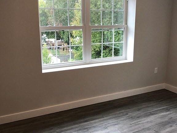 5th image of 11 Ashton Pl Unit 208