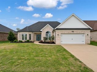 8740 Stuart Farm Ave, Bowling Green, KY 42104