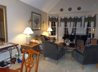 7 Paul Ct, Centereach, NY 11720