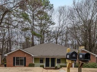 1119 Summer Brook Rd, Atlanta, GA 30349