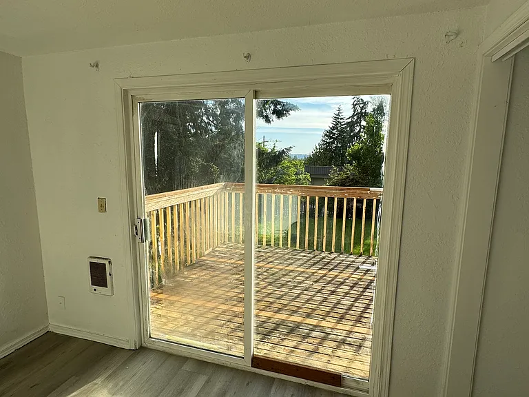 30th Ave S — Photo 8