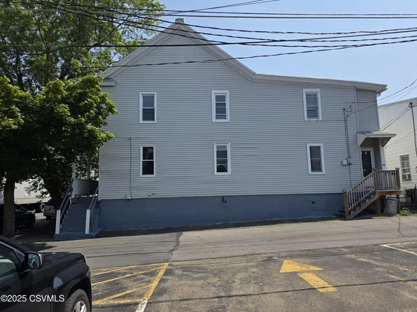 230 E 4th St, Mount Carmel, PA 17851