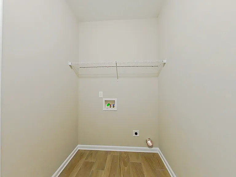 760 Keyes Dr — Photo 10