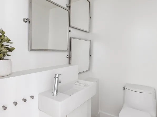 340 East 64th Street image 15 of 23