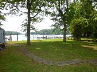 5554 Riverfront Rd, Lake Wylie, SC 29710