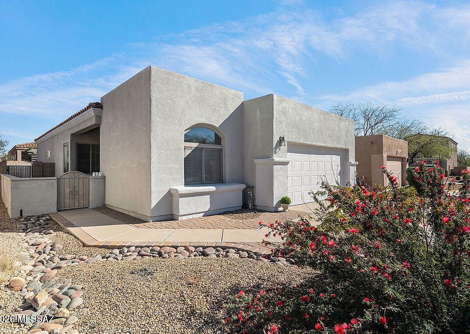 1st image of 351 E Calle Nacrita