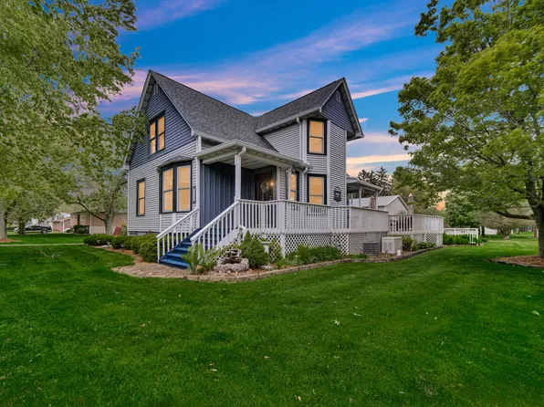 1120 Beam St, Chesterton, IN 46304