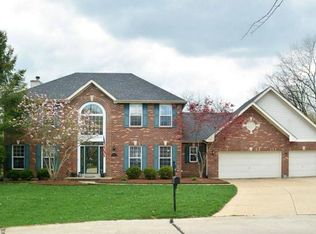 527 Terrington Dr, Ballwin, MO 63021