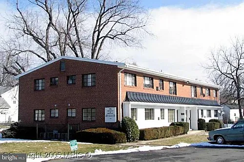 2761 Annandale Rd #2 Photo 1