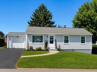 5 Lawrence Dr, East Providence, RI 02914