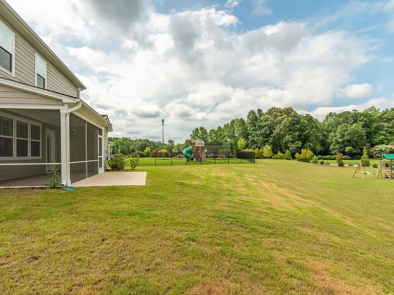 504 Spotted Fawn Ct — Photo 32