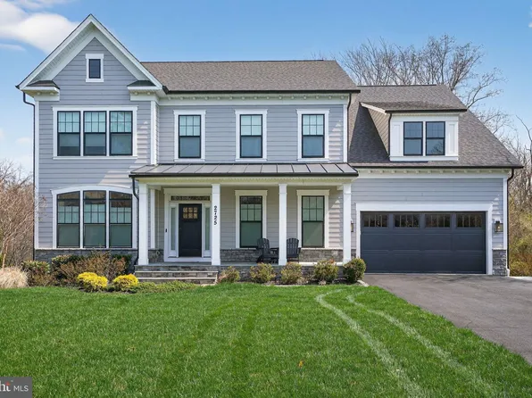 2725 Willow Dr, Vienna, VA 22181