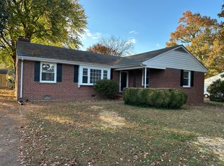 7991 Meadow Dr, Mechanicsville, VA 23111