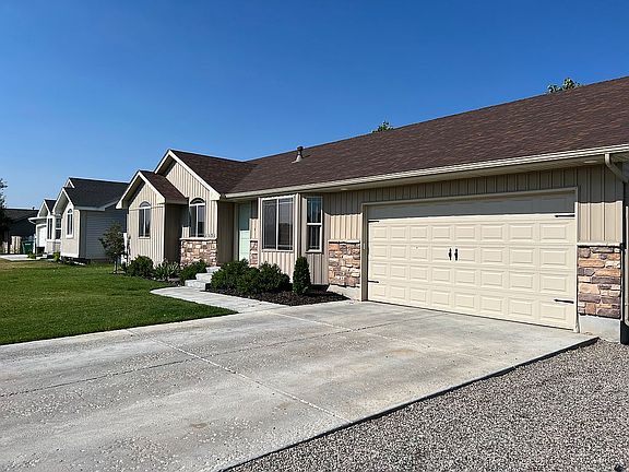 4th image of 1151 N Portal Stone Dr