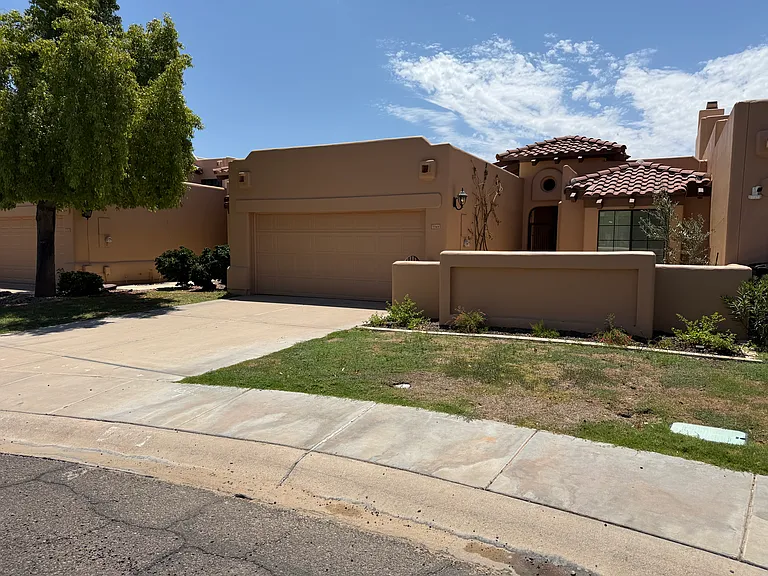 7749 E Montebello Ave — Photo 2