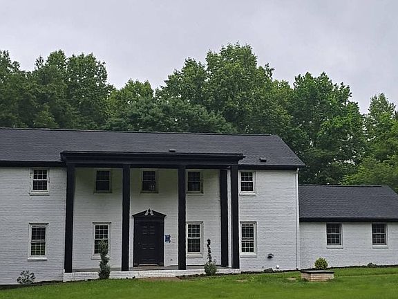 2nd image of 104 Crest Hill Rd