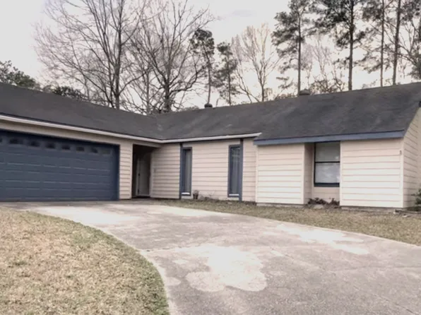713 Berkshire Dr, Hattiesburg, MS 39402