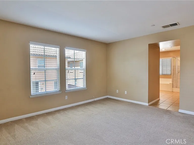 1765 Yvonne Ct — Photo 23