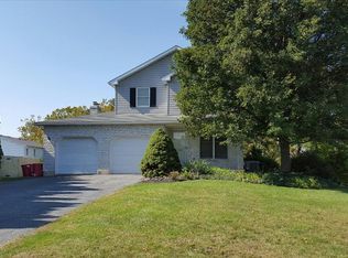 403 Buckingham Dr, Northampton, PA 18067