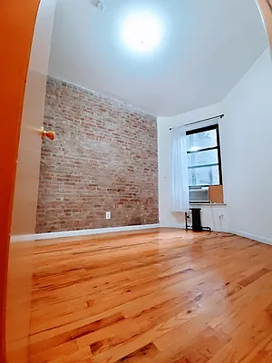 Rented by Compass | media 10